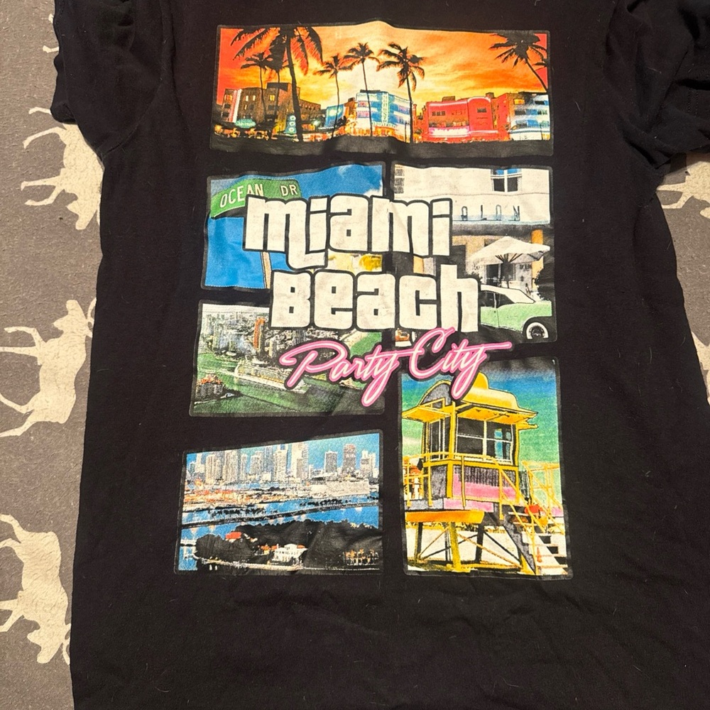 Delta Black T-Shirt with Tropical Graphic grand theft auto gta Miami Beach party